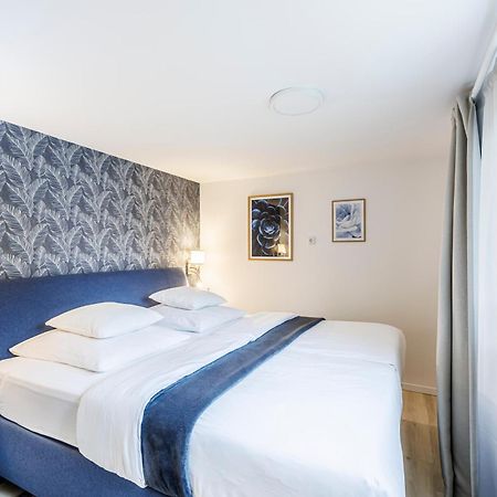 Ferienhaus Waldgefluester 70 Qm I Ueberdachte Terrasse I 2 Schlafzimmer I Strandnah ヨーアヒムスタール エクステリア 写真