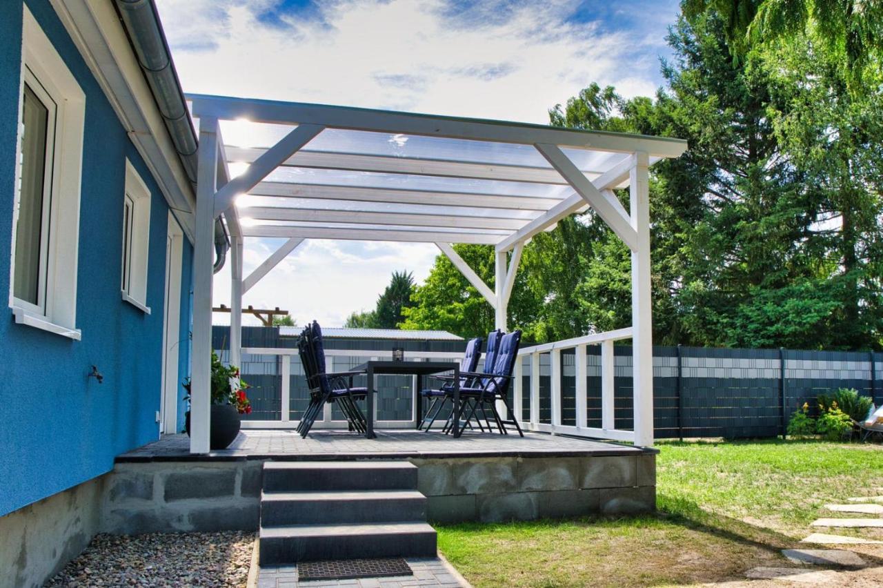 Ferienhaus Waldgefluester 70 Qm I Ueberdachte Terrasse I 2 Schlafzimmer I Strandnah ヨーアヒムスタール エクステリア 写真